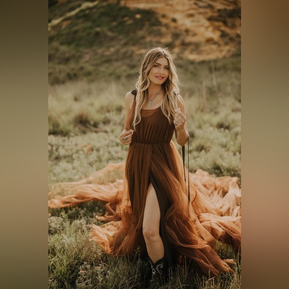 Meet your Posher, Lauren - Picture 1 of 5